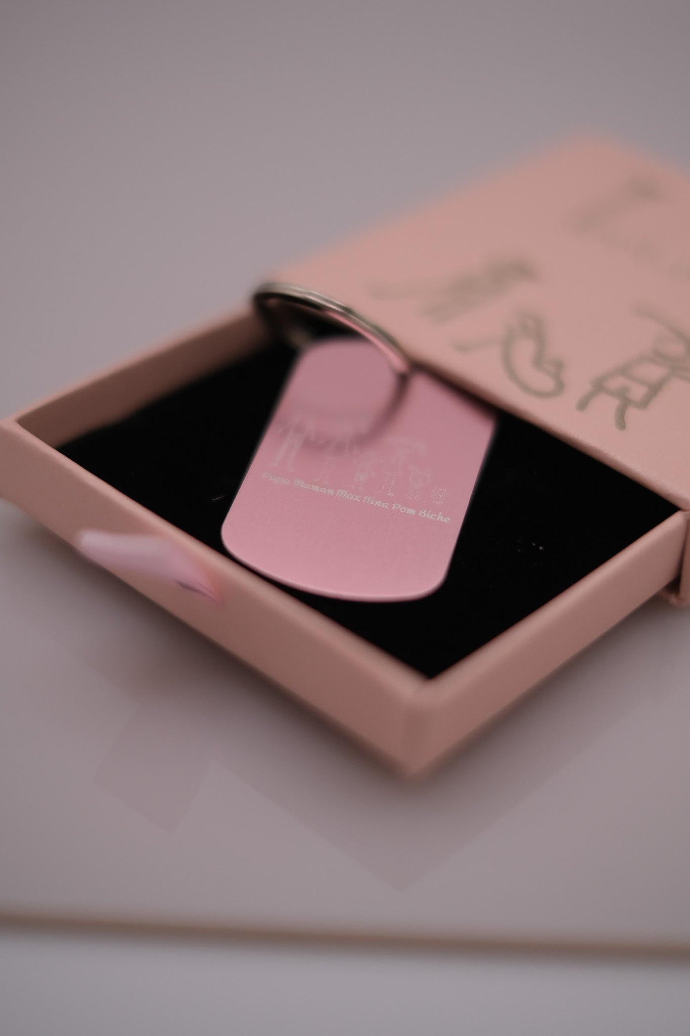 ✨ KeyTee – Le porte-clés métal 100% personnalisé à votre image 🏌️♂️