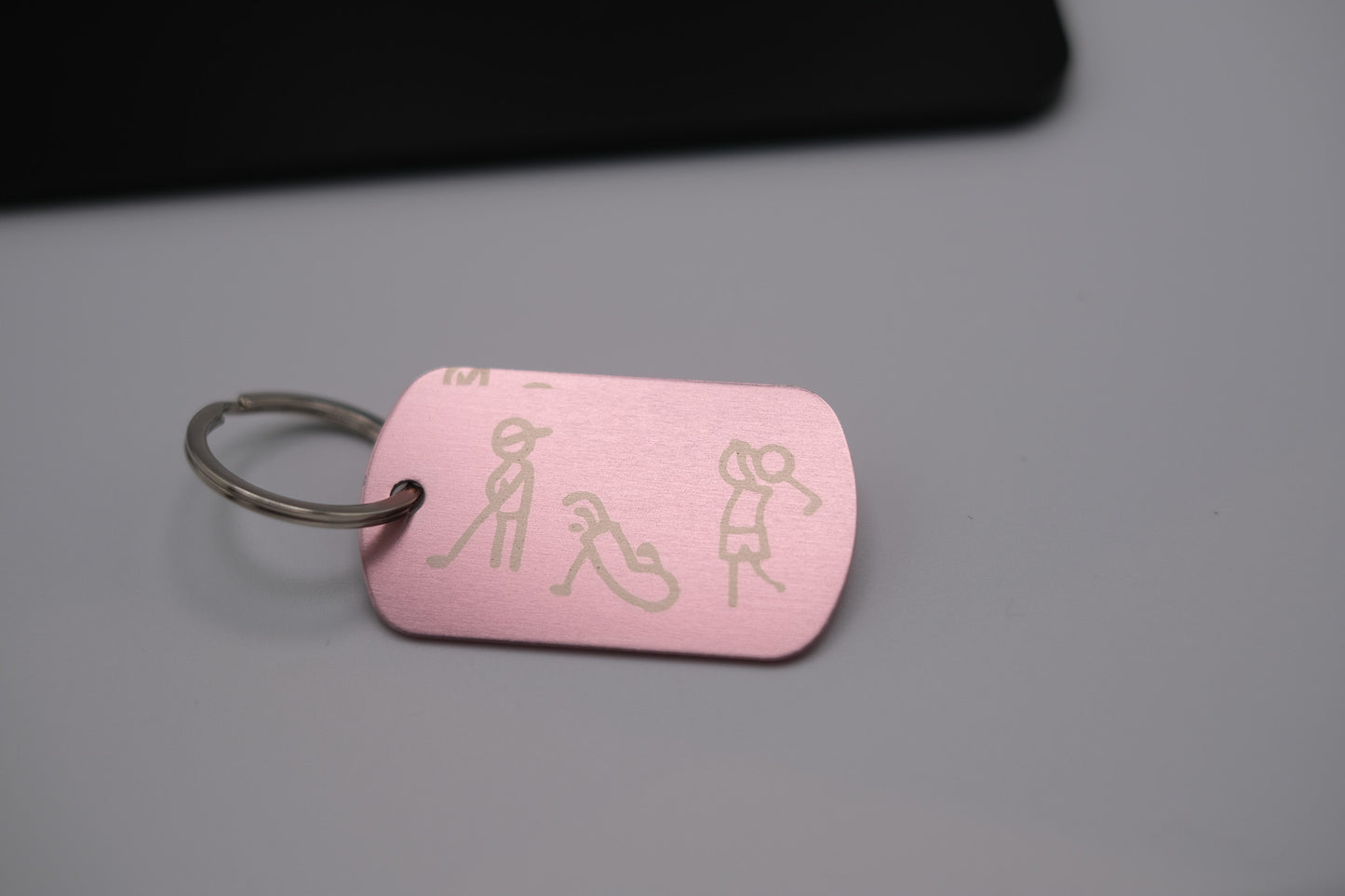 ✨ KeyTee – Le porte-clés métal 100% personnalisé à votre image 🏌️♂️