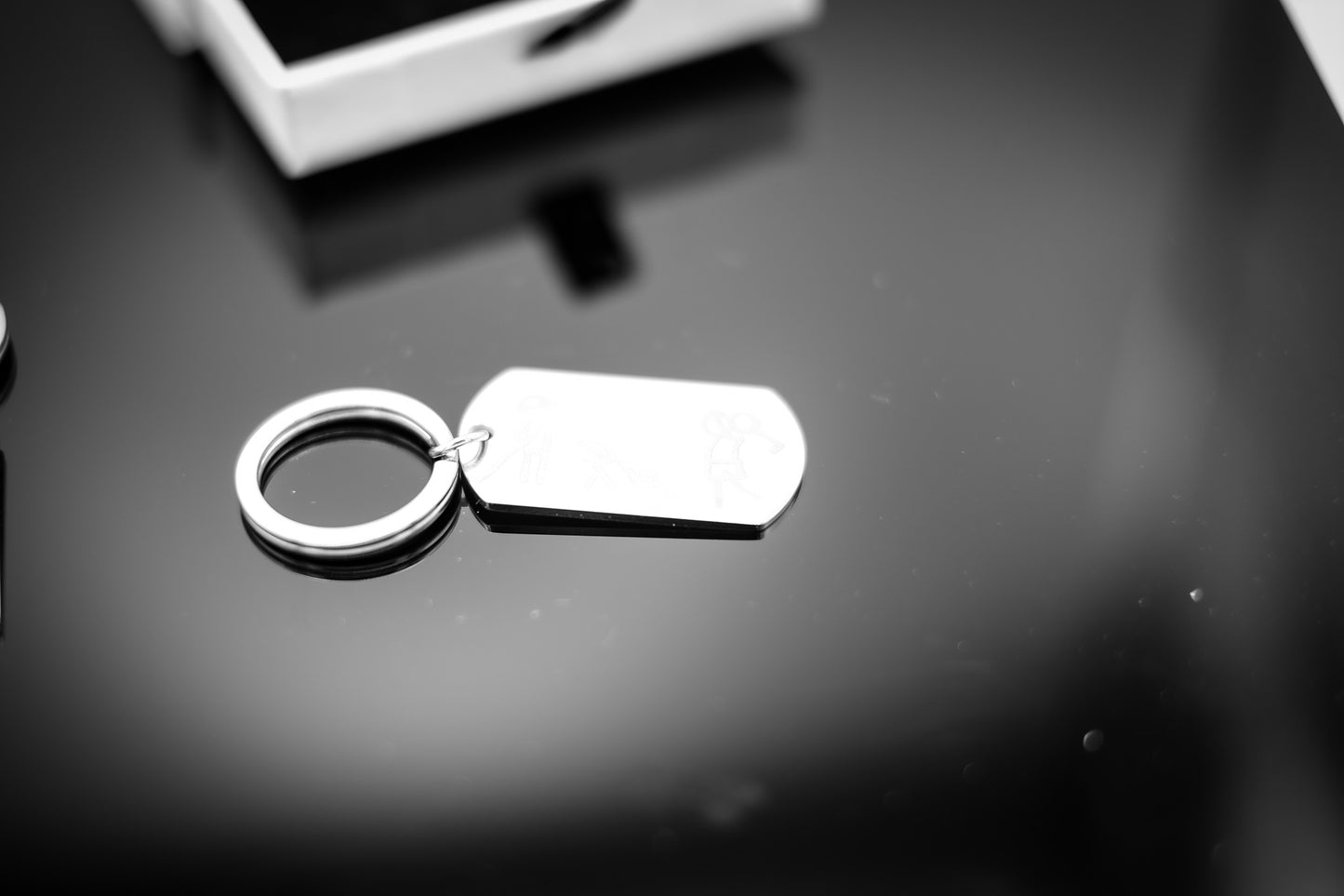 ✨ KeyTee – Le porte-clés métal 100% personnalisé à votre image 🏌️♂️