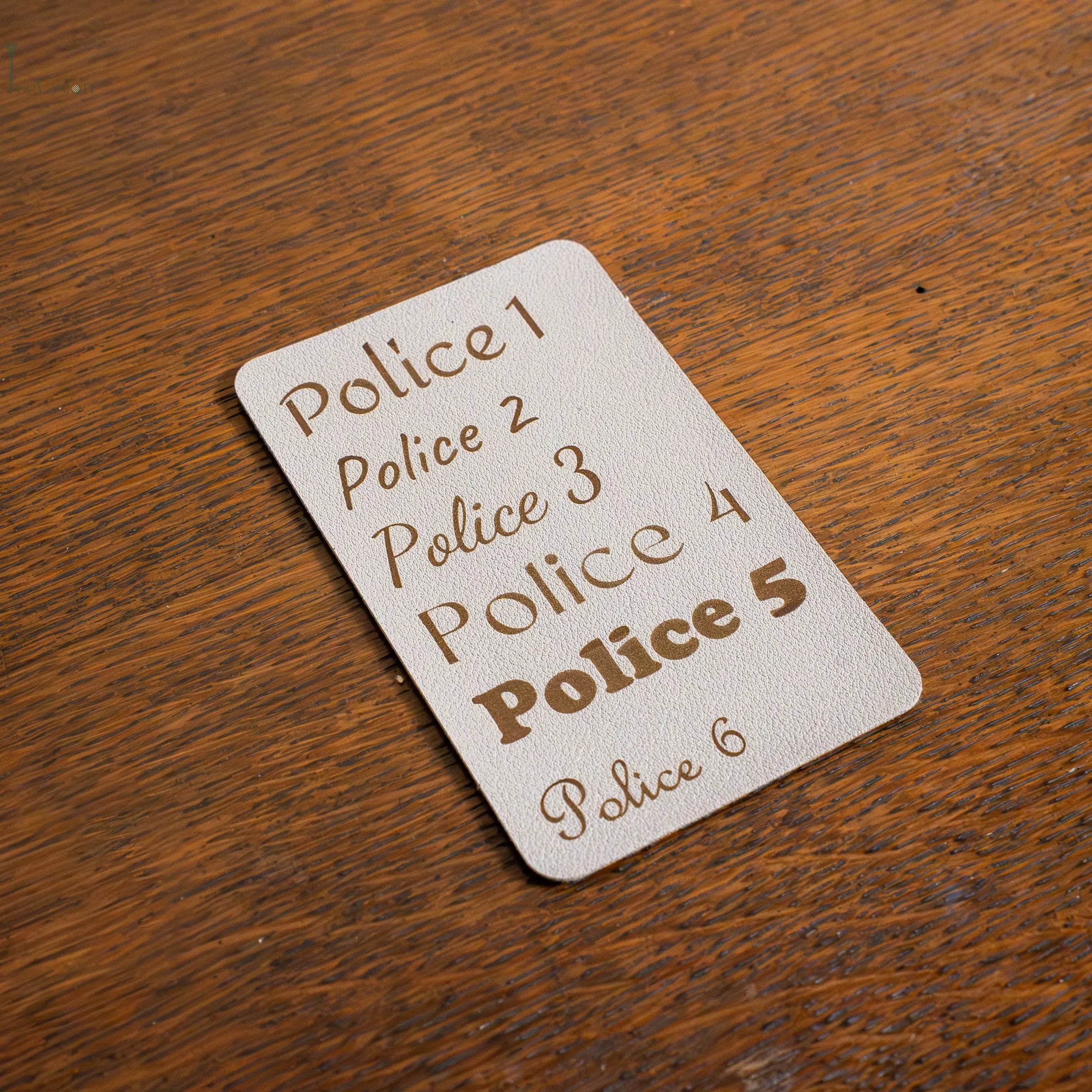 Accessoire golf – Porte-cartes pratique et personnalisable pour golfeur Tee Vasion