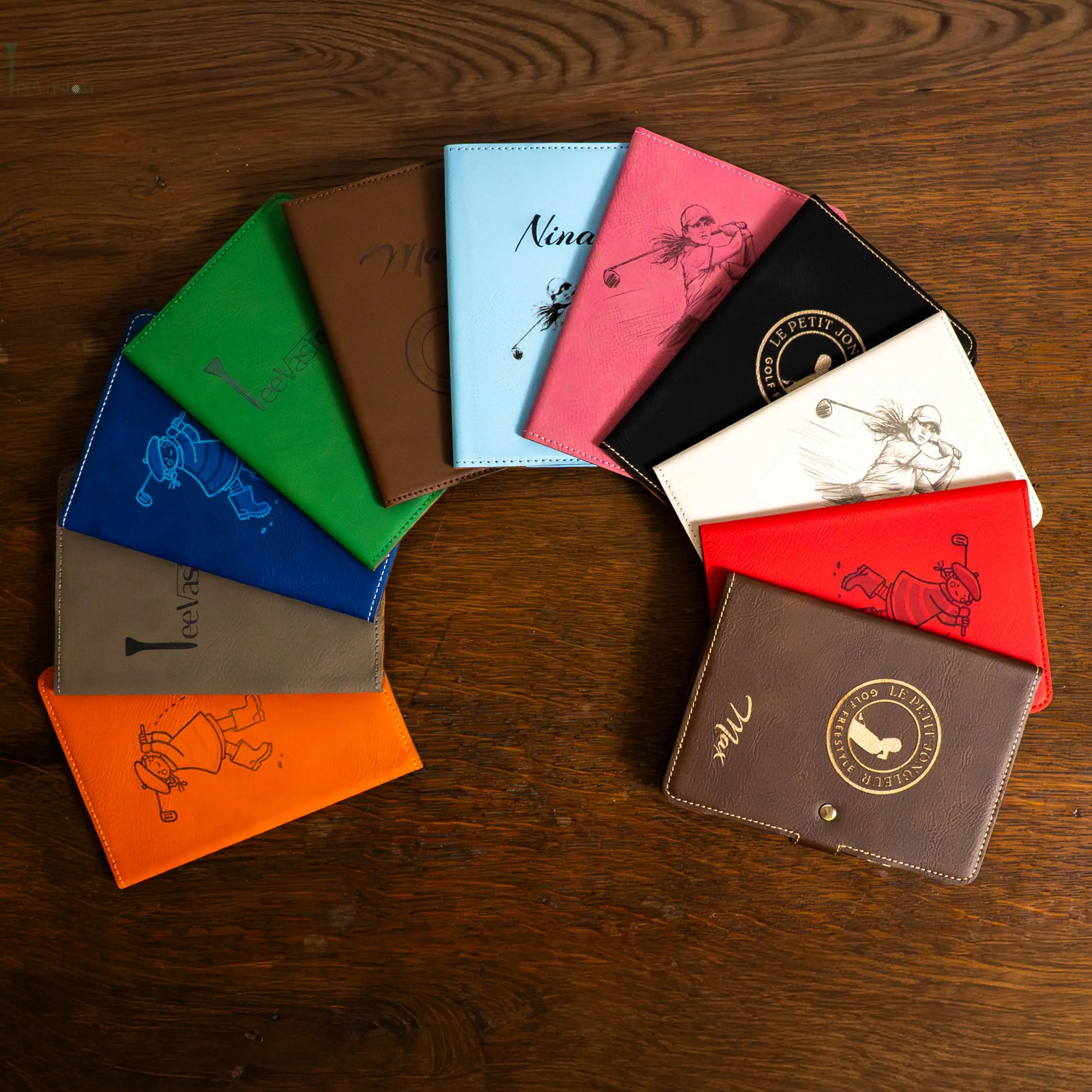 Accessoire golf – Porte-cartes pratique et personnalisable pour golfeur Tee Vasion