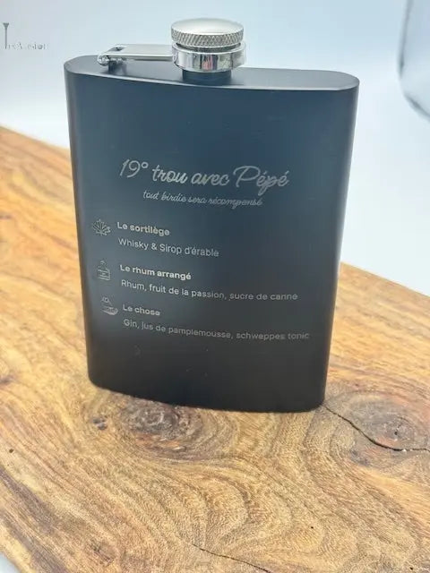 Birdie Flask  - L'indispensable pour votre sac de golf ! Tee Vasion