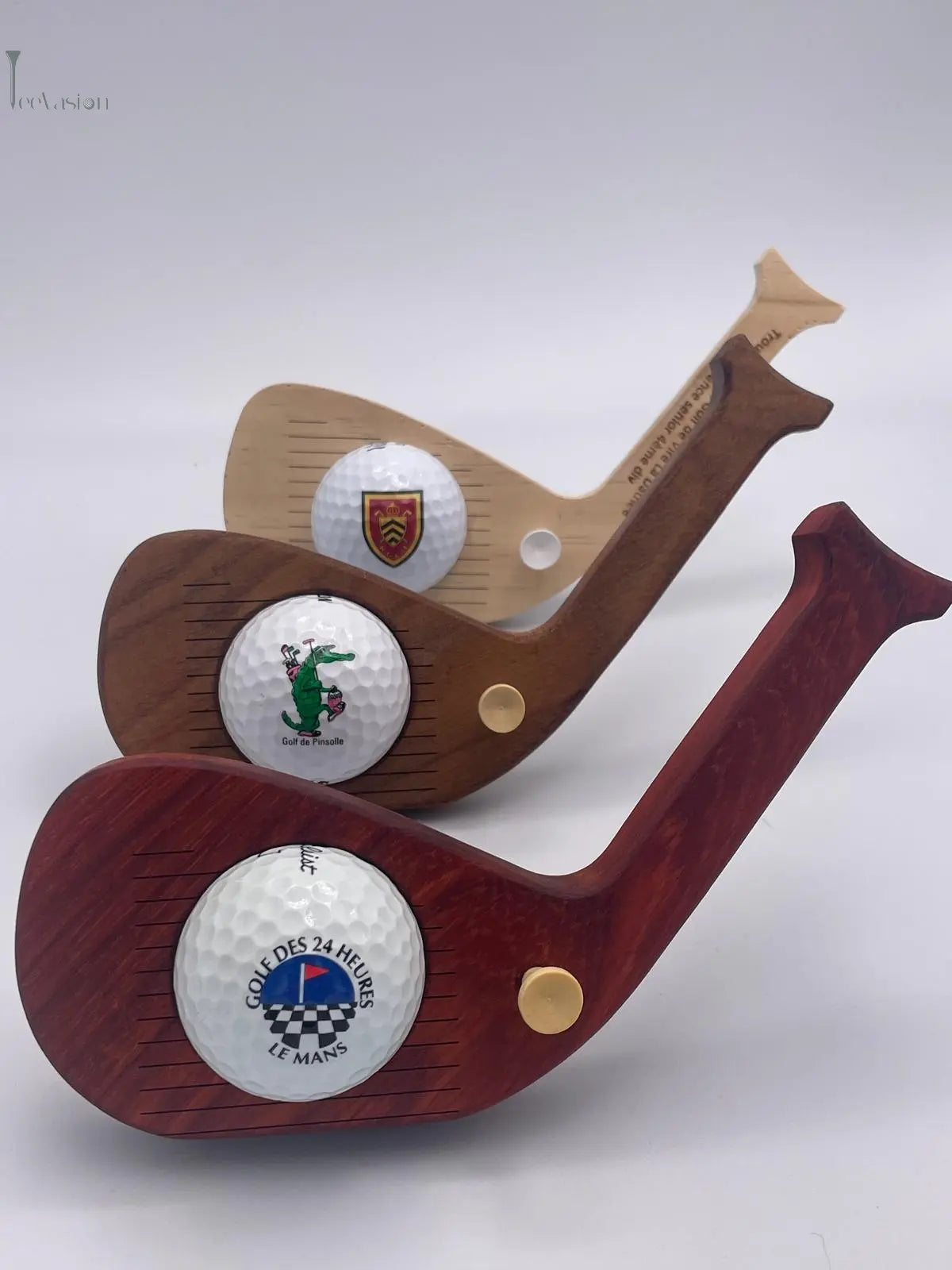 🏆 FairWood – Le trophée unique pour célébrer vos plus grands swings Tee Vasion
