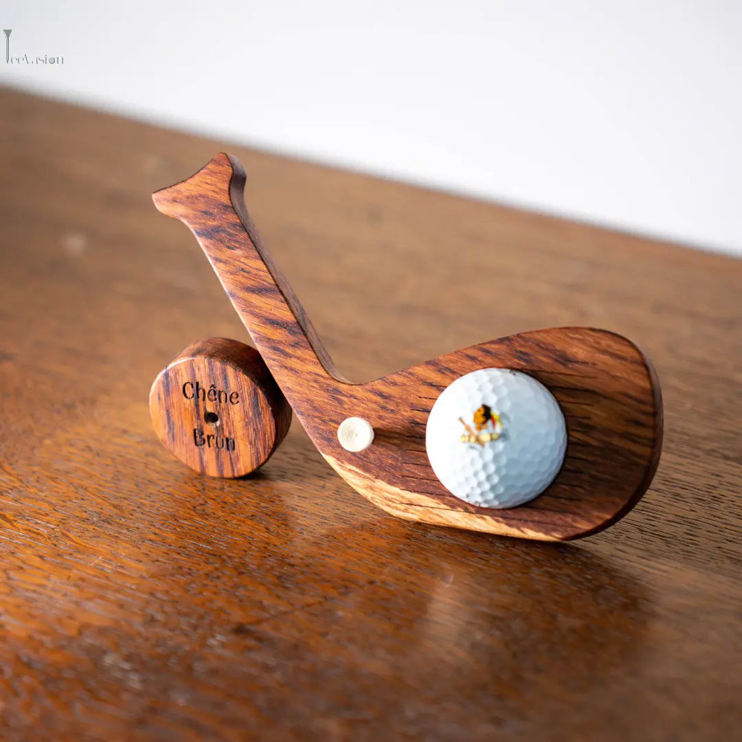 FairWood–Le trophée bois une balle gravé en forme de tête de club Tee Vasion