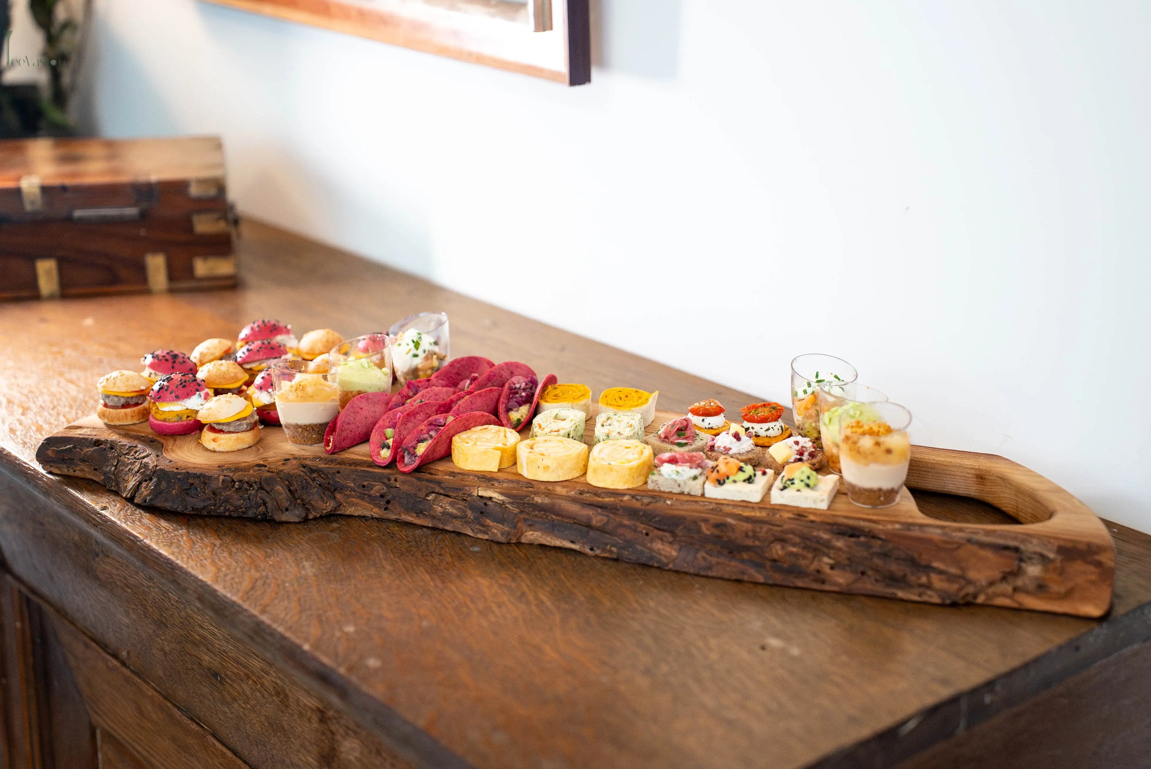 Planche de présentation en bois Wooden Slice – Élégante et unique TeeVasion