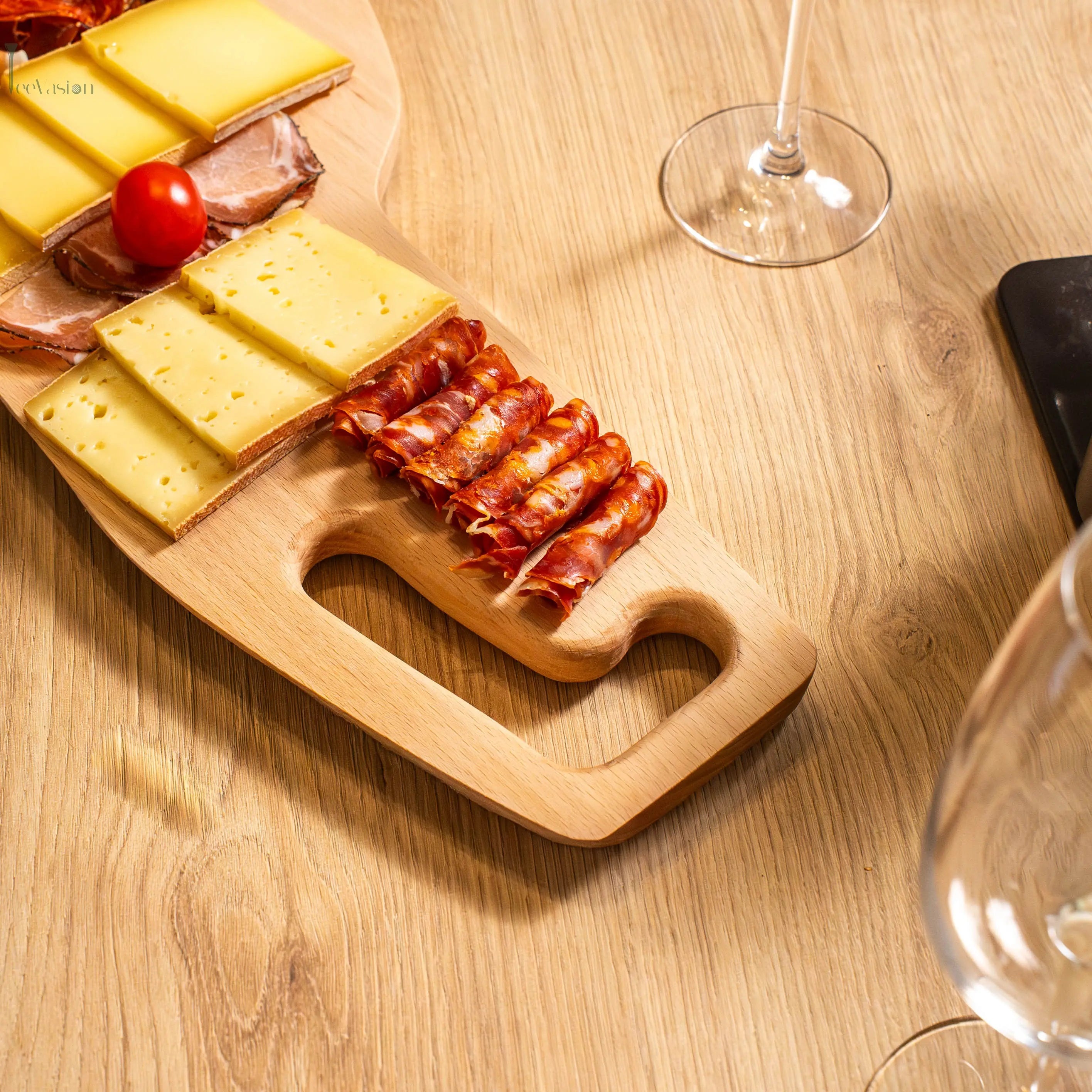 Planche de présentation en bois Wooden Slice – Élégante et unique TeeVasion