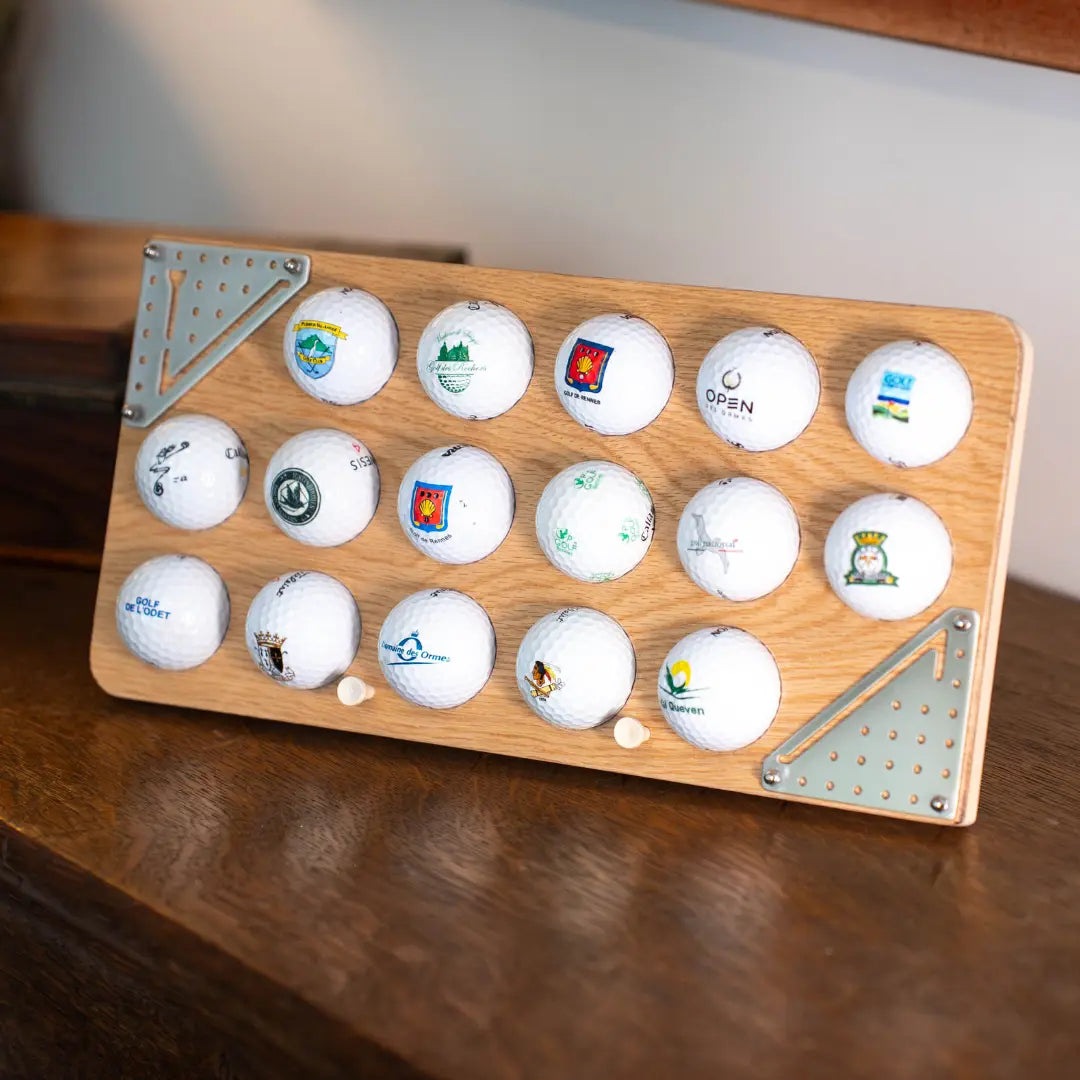 Présentoir bois élégant pour vos plus belles balles de golf TeeVasion