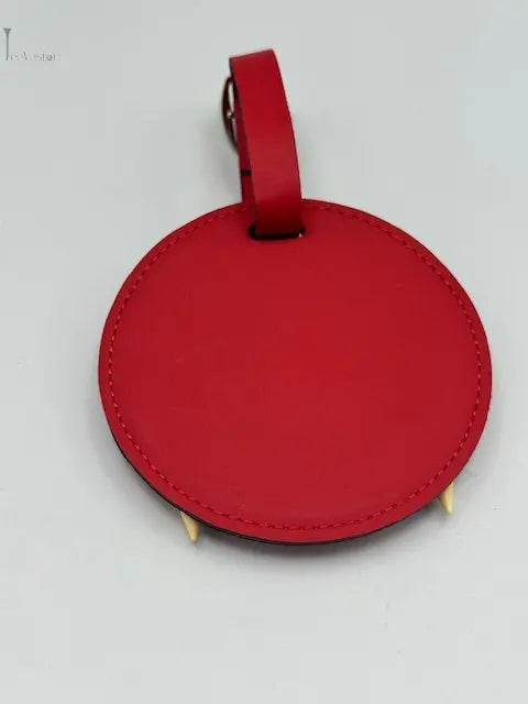 Tag de sac personnalisable rouge sur fond blanc 