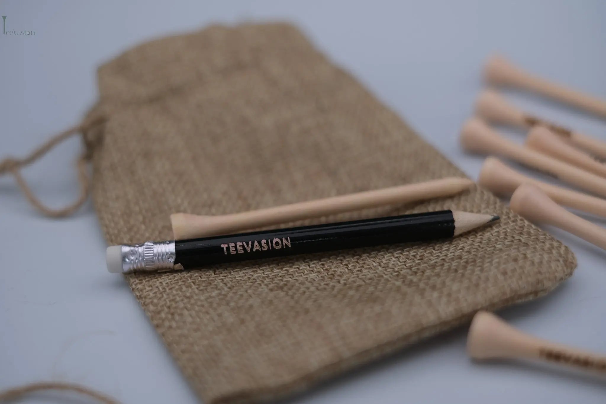 TeeVasion Golf Pack – L’Élégance Personnalisée sur le Green Tee Vasion
