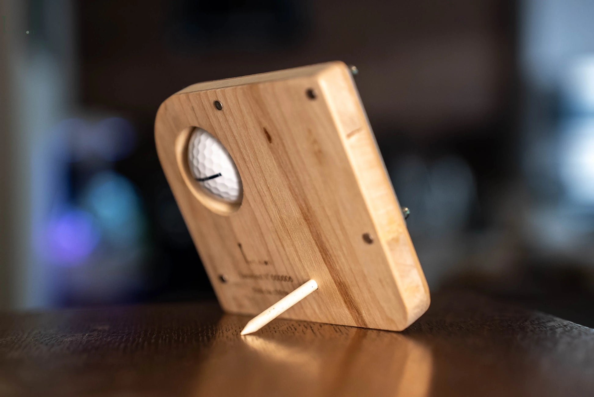 TeeWood – Le trophée pour célébrer le golf autrement Tee Vasion