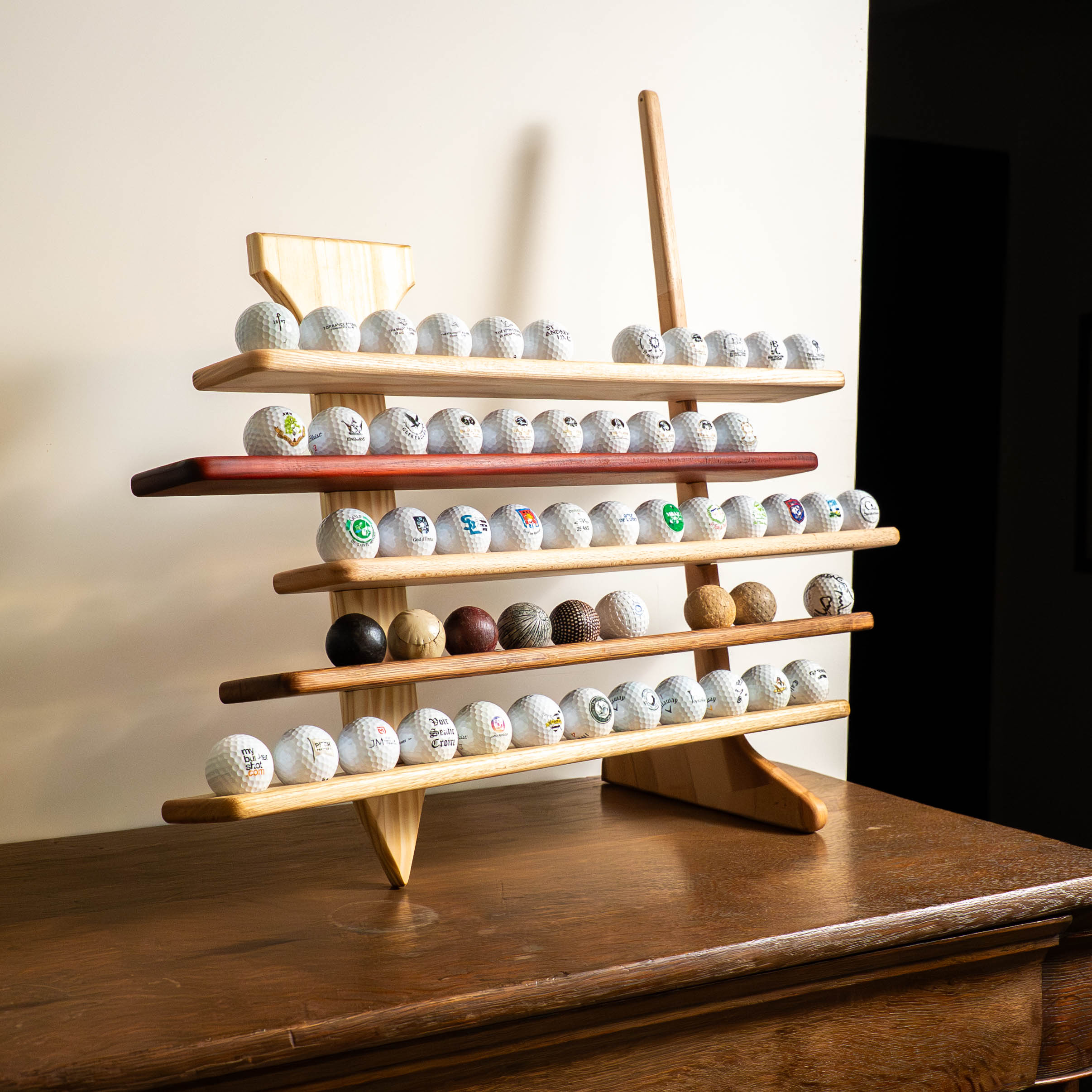 The Collector 60 – Présentoir 60 balles de golf Tee Vasion