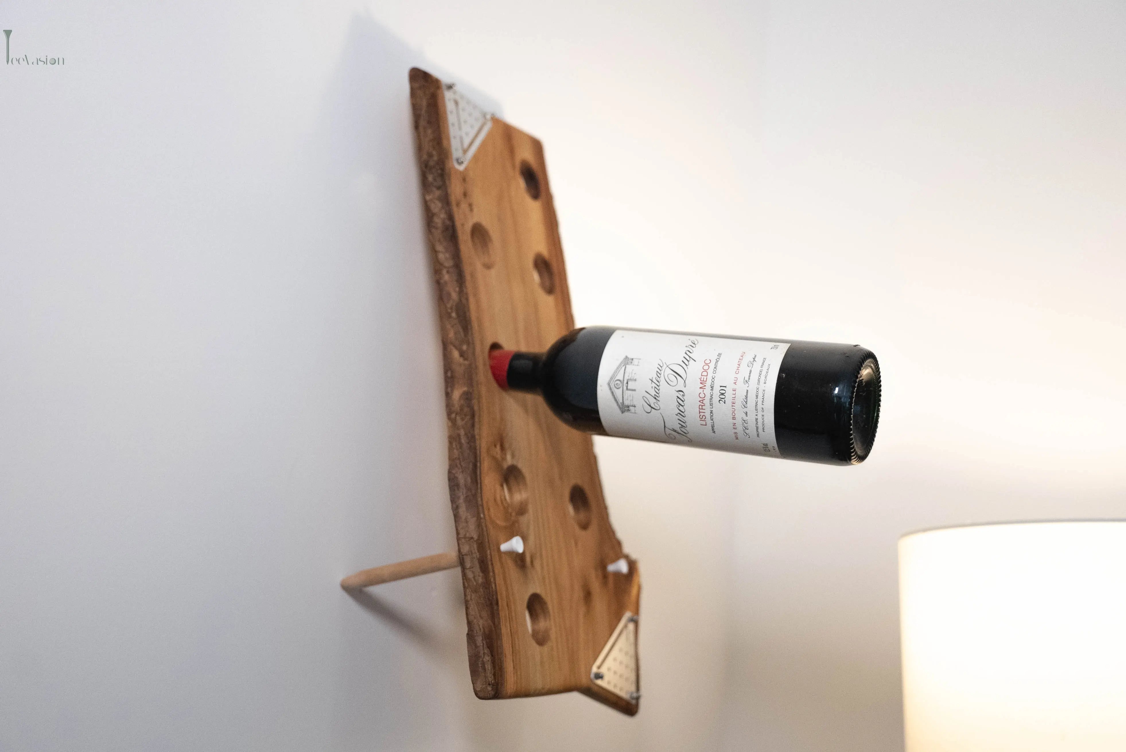 Wooden Tee – L’élégance du bois pour vos plus belles bouteilles TeeVasion